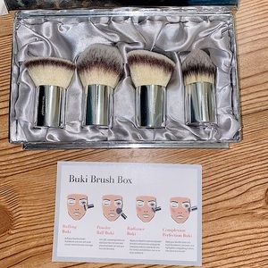 Limited Edition Kabuki Brush Set by ItCosmetics